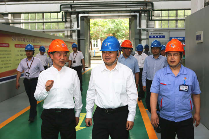 郝鹏旅行考察ca88官方唯一网站集团所属企业汽轮机公司